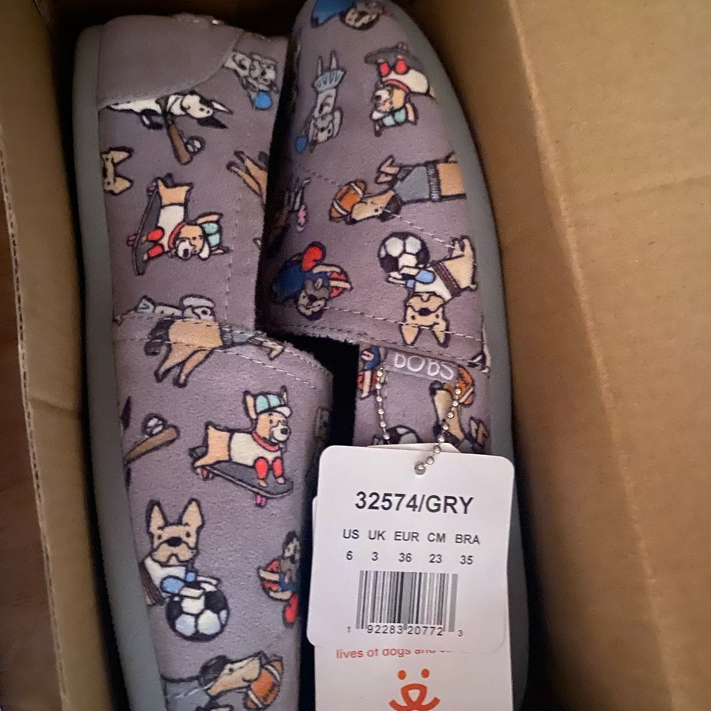 Kids Gray Dog Print Shoes